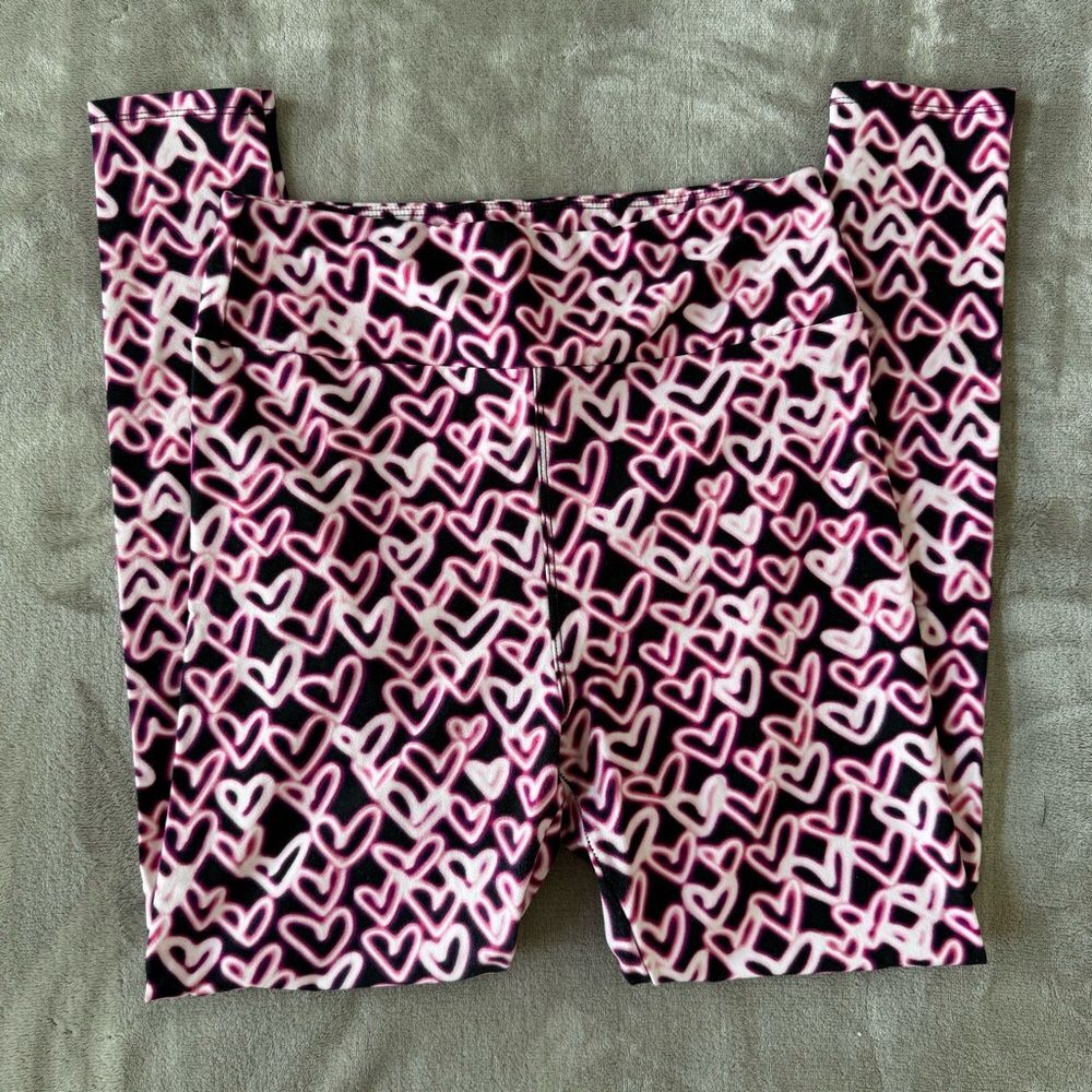 OS high rise Neon lights hearts leggings